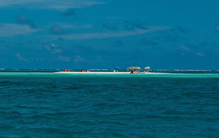 Article Image for Exploring the Remote Atolls of the South Pacific