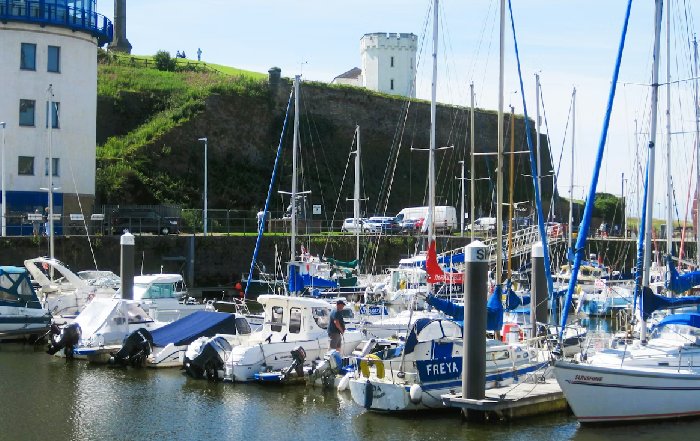 Article Image for The Culture of Yacht Clubs in the United Kingdom